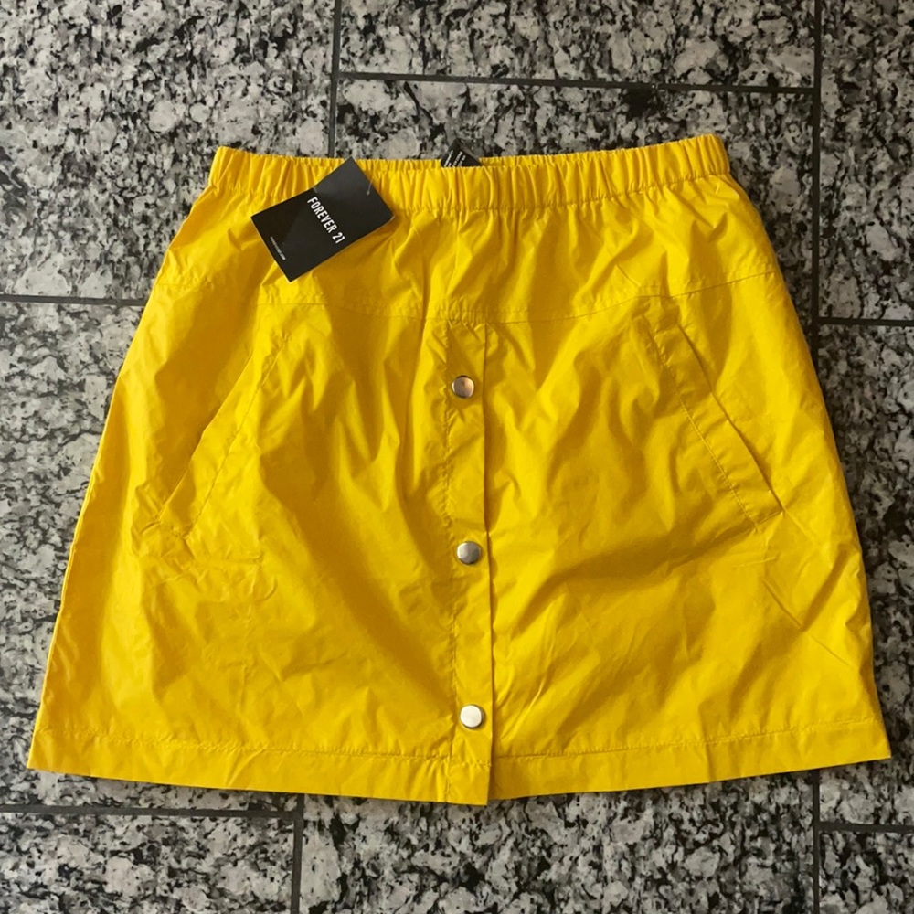 NWT Forever21 Yellow Short Skirt